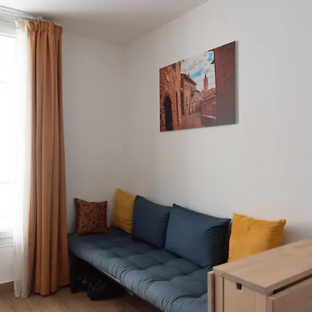 Apartment Cosy Located In 11ᵉ *